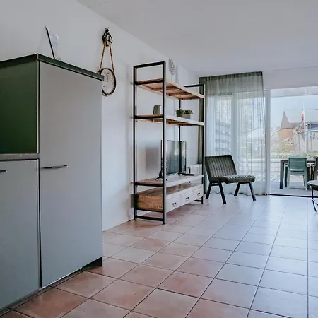 3 Bedroom Gorgeous In * Uitgeest